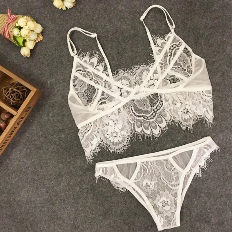 Sexy Plus Size Lace Lingerie Set Women Bra & Thong