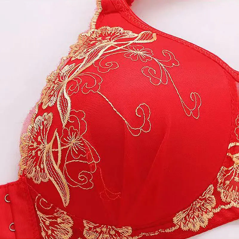 Women’s Lace Front Closure Wireless Push-Up Bra Lingerie